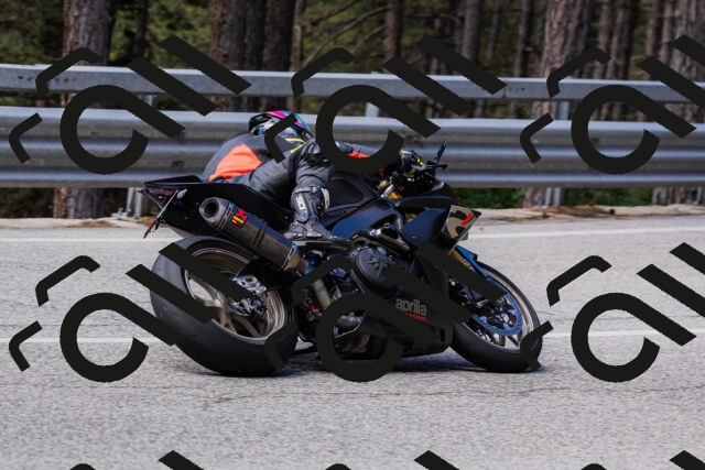 202506281129-_04A4514_c3_