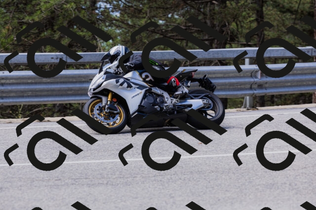 202506281132-_04A4540_c3_