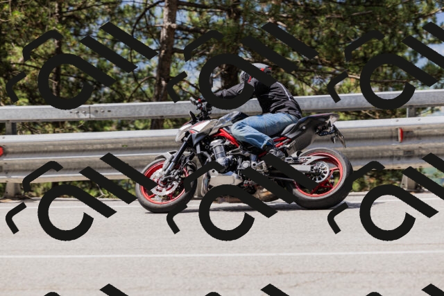 202506281134-_04A4560_c3_