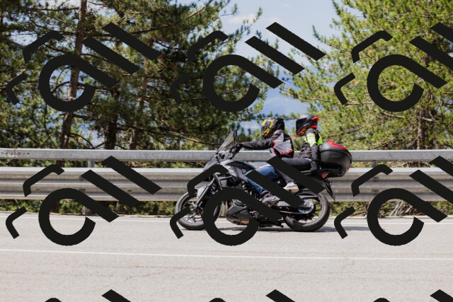 202506281135-_04A4568_c3_