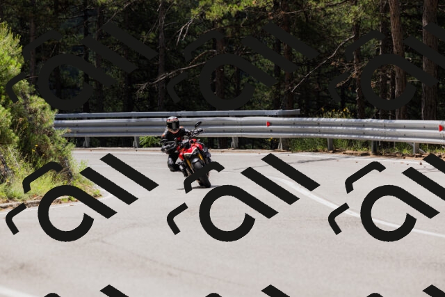 202506281135-_04A4577_c3_