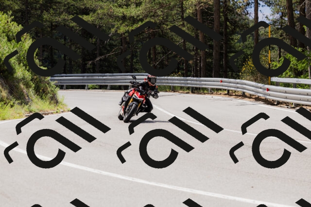 202506281135-_04A4579_c3_