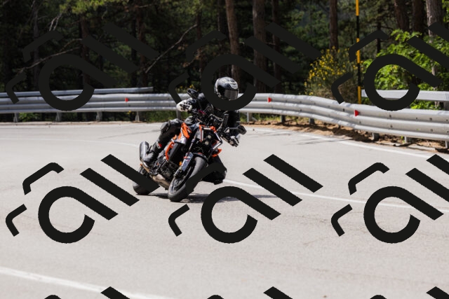 202506281135-_04A4583_c3_