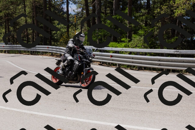 202506281136-_04A4587_c3_