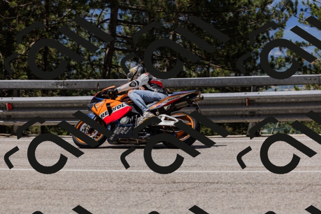 202506281138-_04A4602_c3_