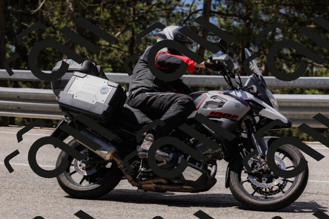 202506281139-_04A4618_c3_