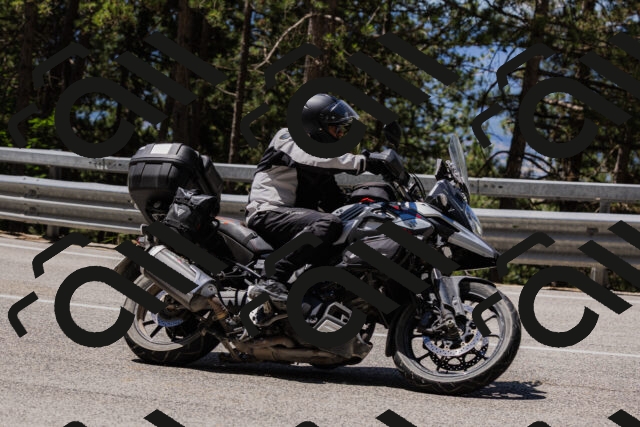 202506281155-_04A4728_c3_