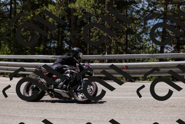 202506281156-_04A4744_c3_