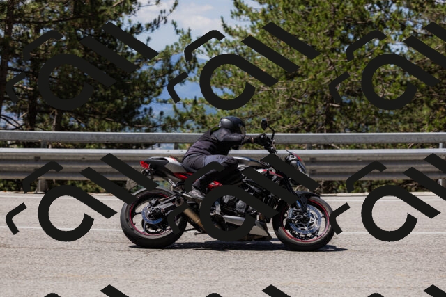 202506281156-_04A4745_c3_