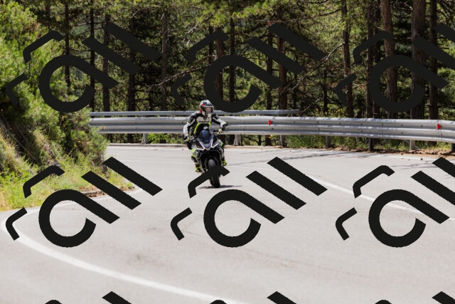 202506281156-_04A4751_c3_