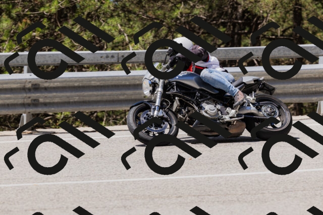 202506281157-_04A4759_c3_