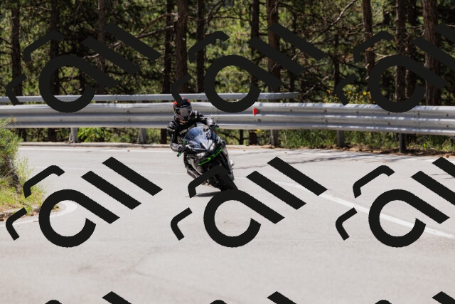 202506281157-_04A4763_c3_