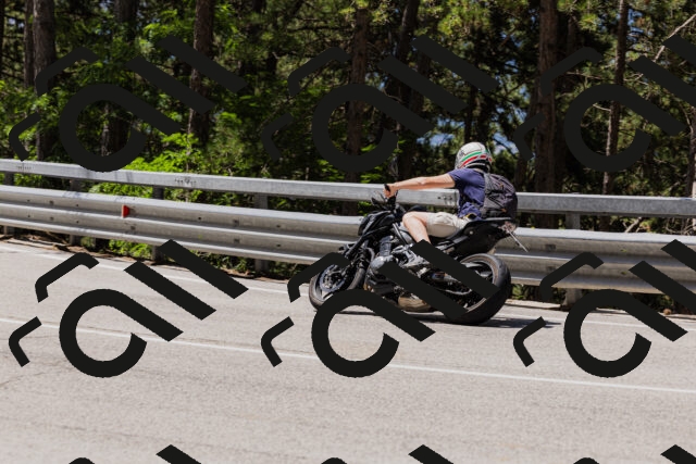 202506281157-_04A4772_c3_