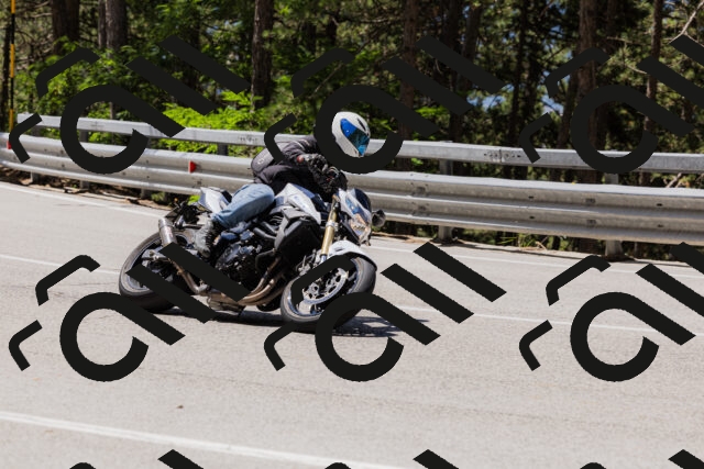 202506281201-_04A4794_c3_