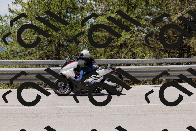 202506281208-_04A4852_c3_