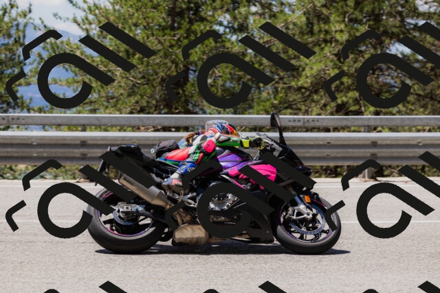 202506281212-_04A4867_c3_