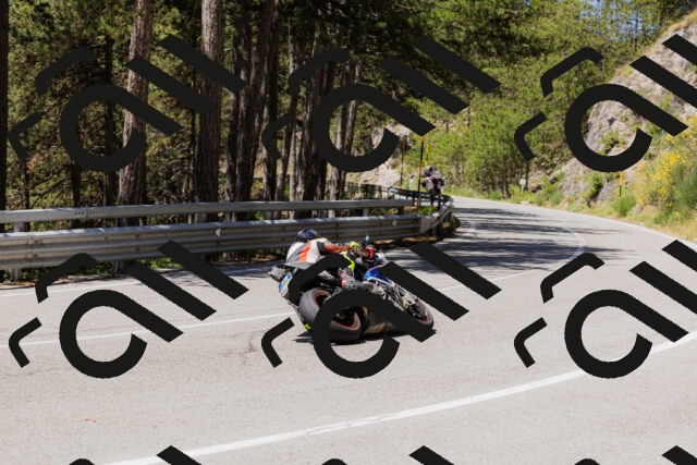 202506281213-_04A4898_c3_