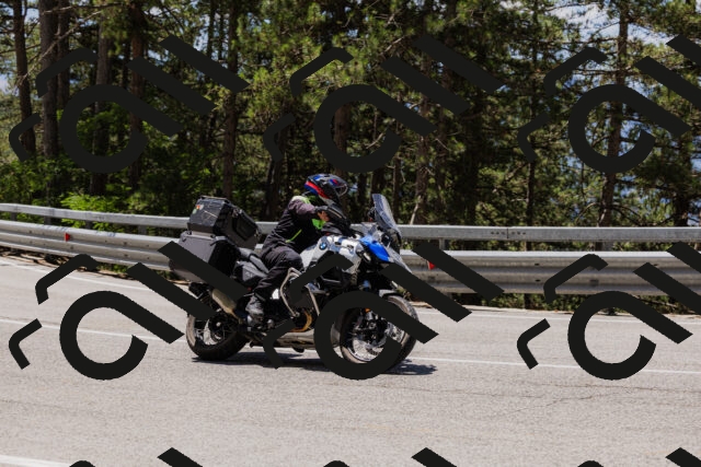 202506281219-_04A4930_c3_