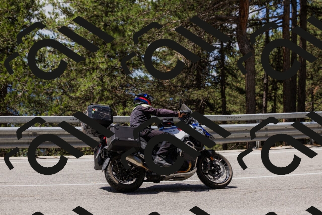 202506281219-_04A4932_c3_