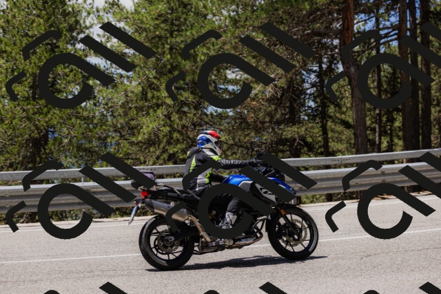 202506281220-_04A4936_c3_