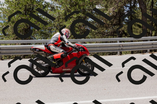 202506281222-_04A4952_c3_