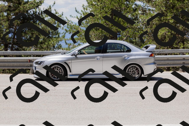 202506281231-_04A5017_c3_