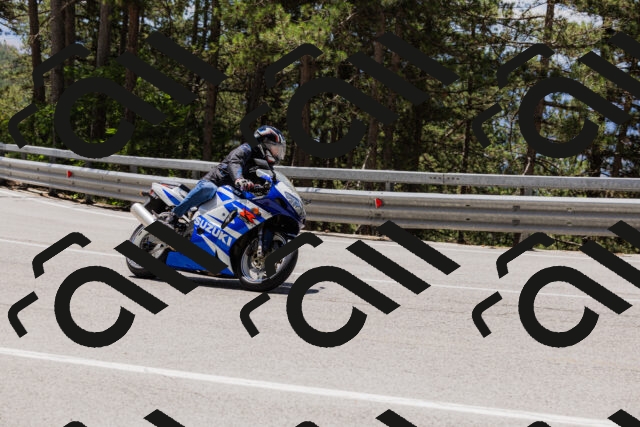 202506281231-_04A5025_c3_