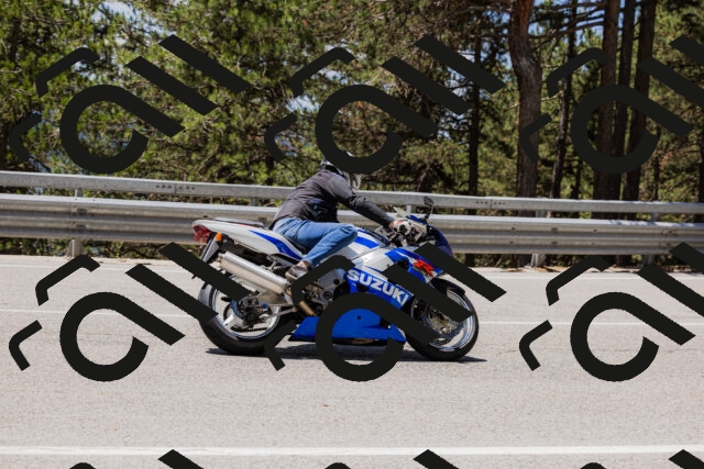 202506281231-_04A5027_c3_