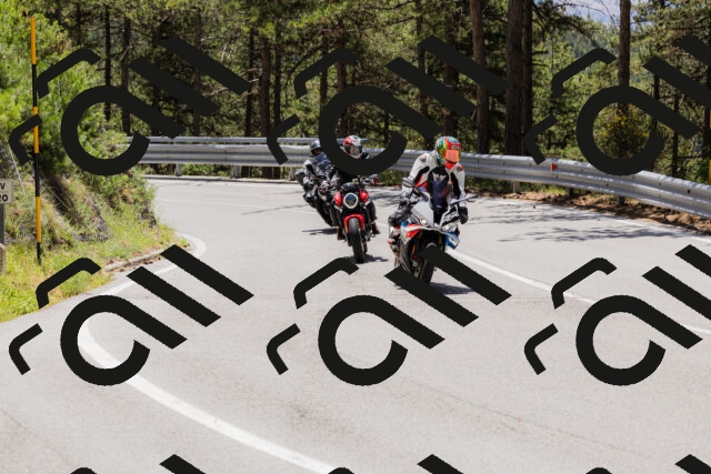 202506281235-_04A5035_c3_