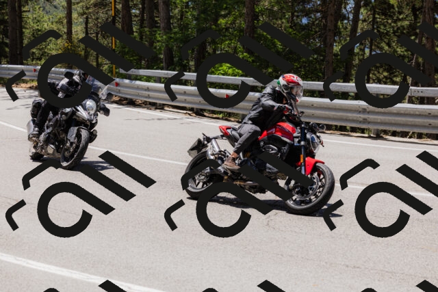 202506281235-_04A5037_c3_