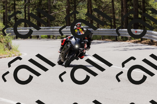 202506281237-_04A5043_c3_