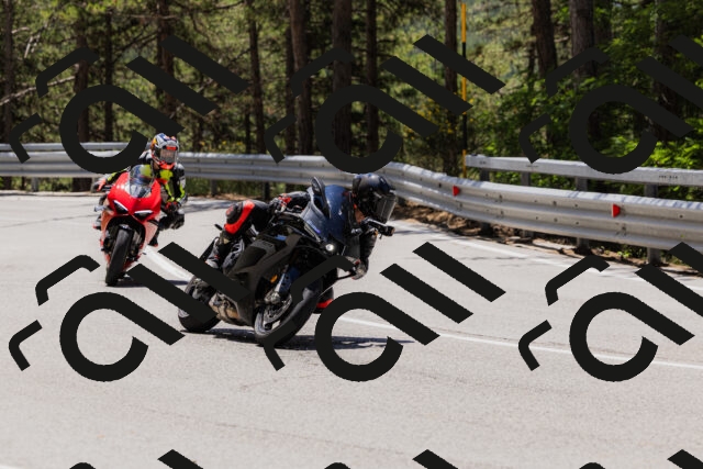 202506281237-_04A5044_c3_