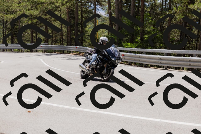 202506281239-_04A5054_c3_