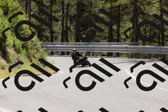 202506281239-_04A5057_c3_