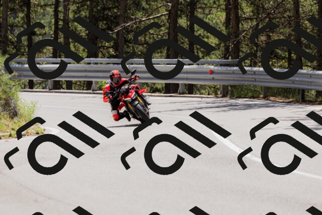 202506281241-_04A5087_c3_