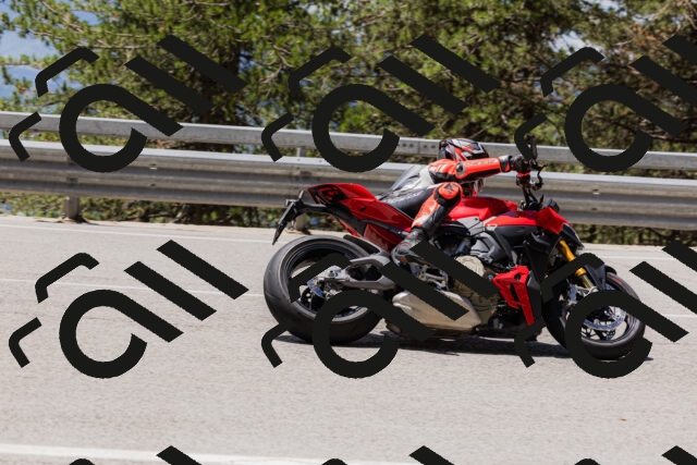 202506281241-_04A5094_c3_