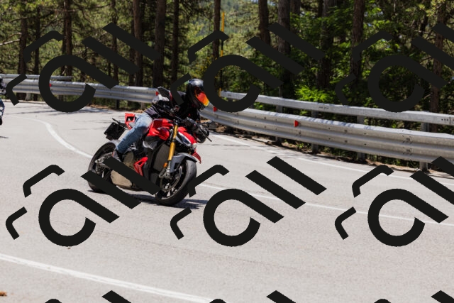 202506281246-_04A5149_c3_