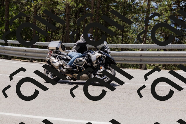 202506281250-_04A5160_c3_