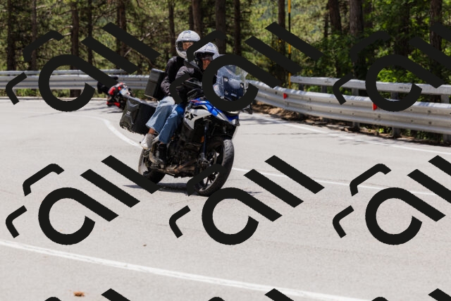 202506281253-_04A5182_c3_