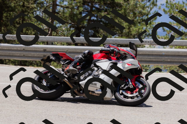 202506281302-_04A5211_c3_