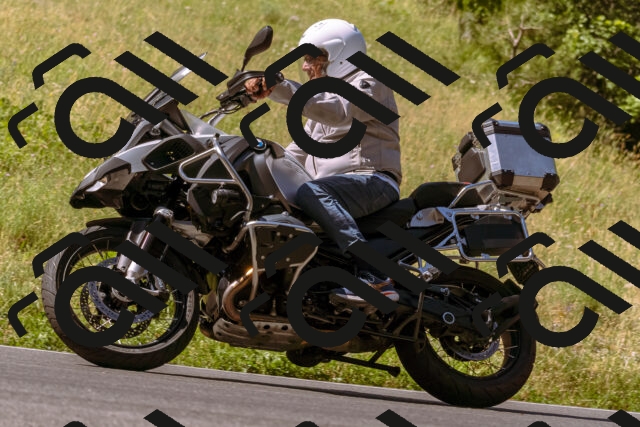 202506281038-_DSC0568_d1_