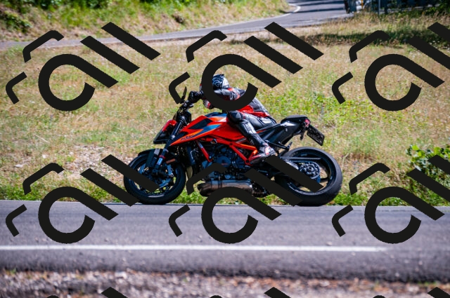 202506281619-DSC_4893_d2_