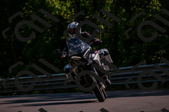 202506281638-DSC_4999_d2_