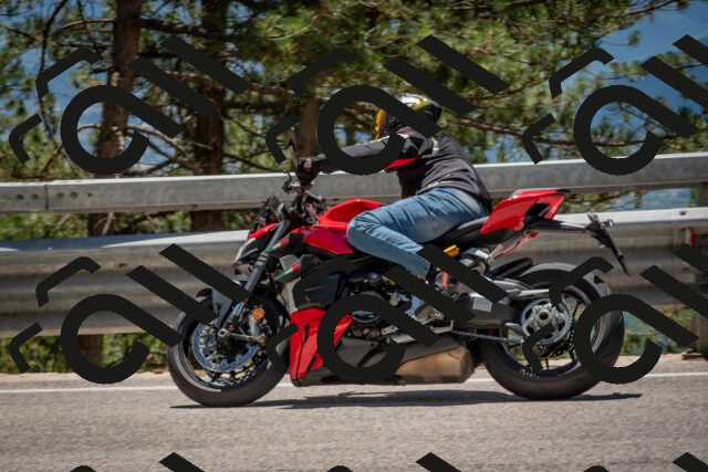 202506281329-DSC_5718_c4_