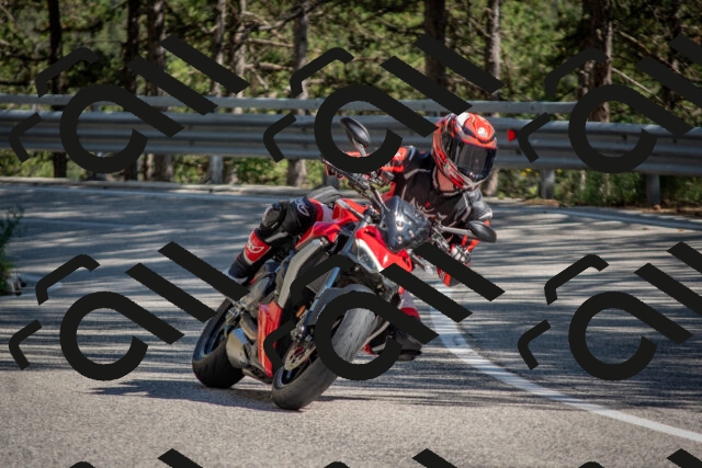 202506281620-DSC_6422_c4_