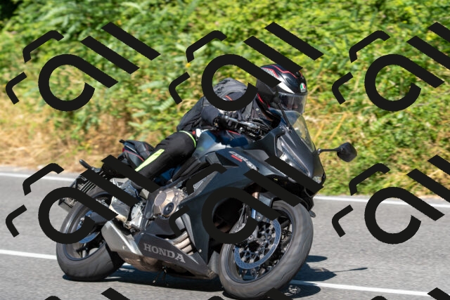 20250628100725-R01_7512_r1