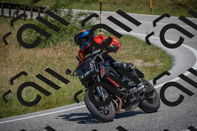 20250630120418-_5006830_am_