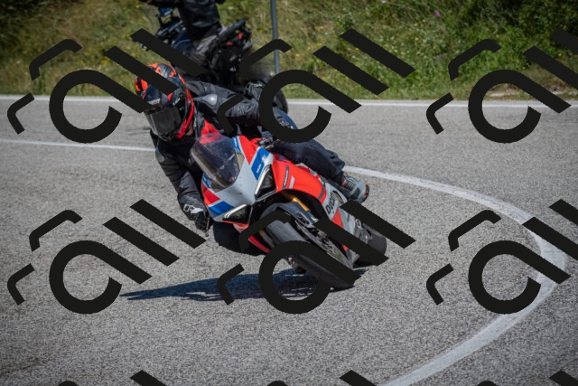 20250630123947-_5007444_am_