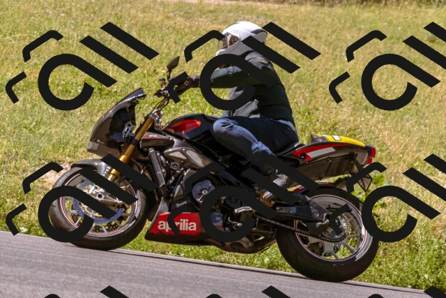 202506291107-_DSC1543_d1_