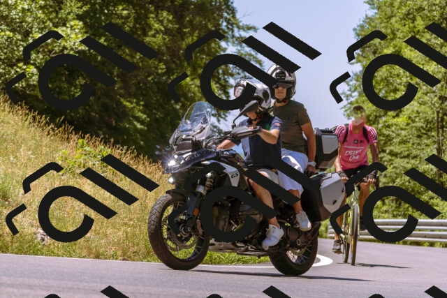 202506291215-_DSC2015_d1_